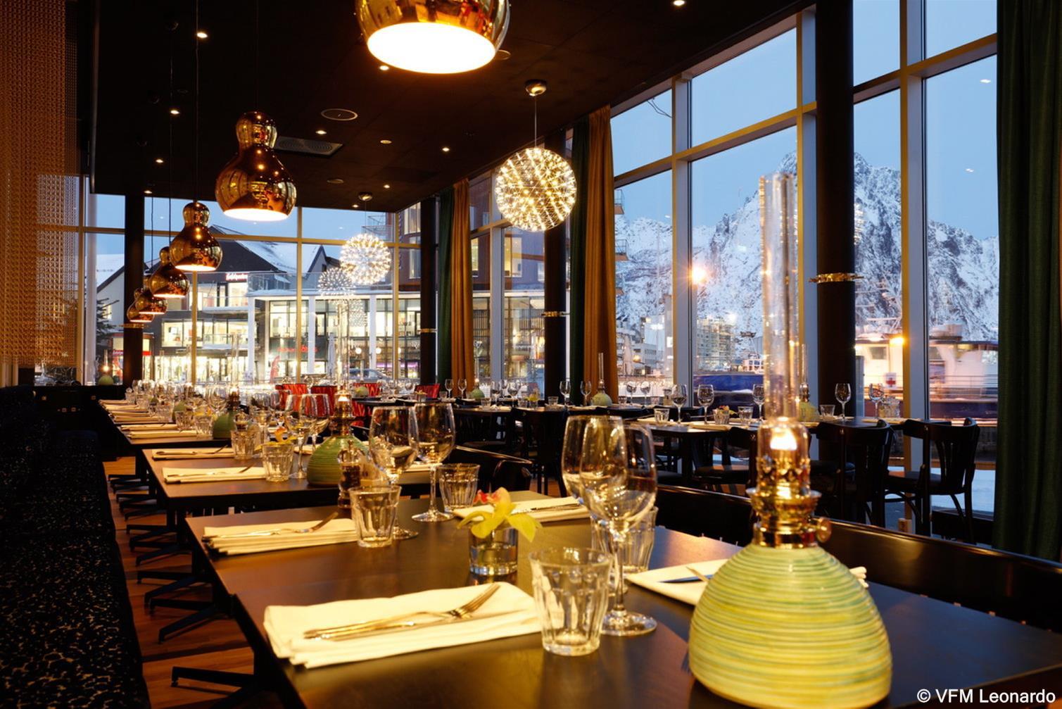 Thon Hotel Lofoten Свольвер Экстерьер фото