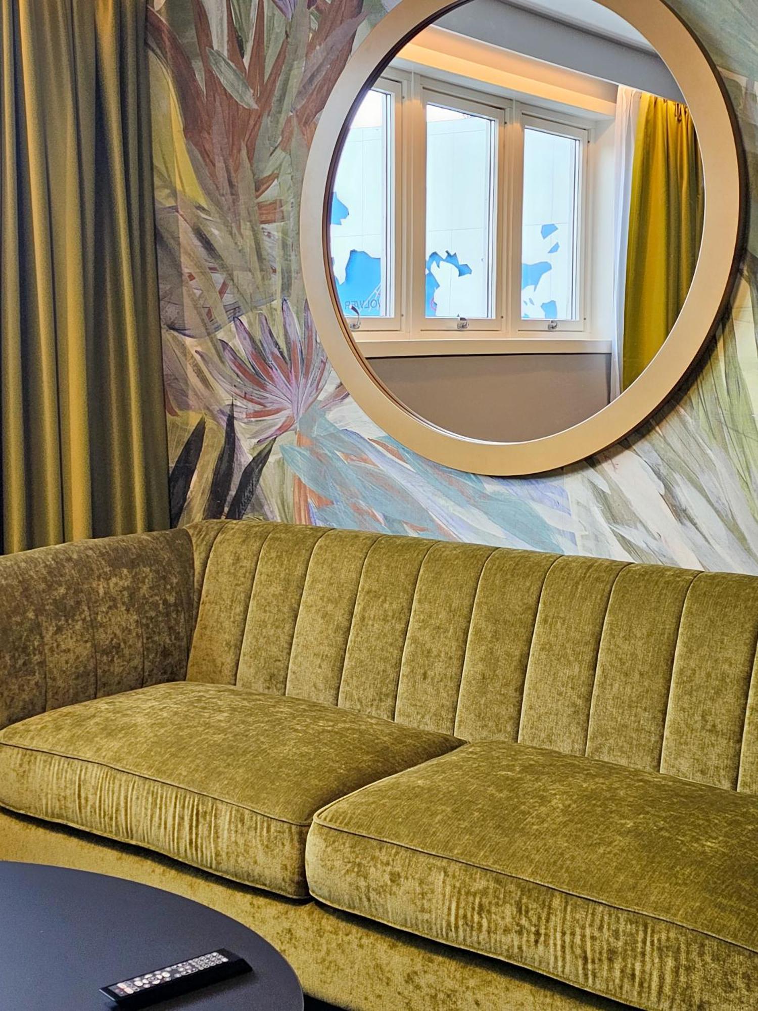 Thon Hotel Lofoten Свольвер Экстерьер фото