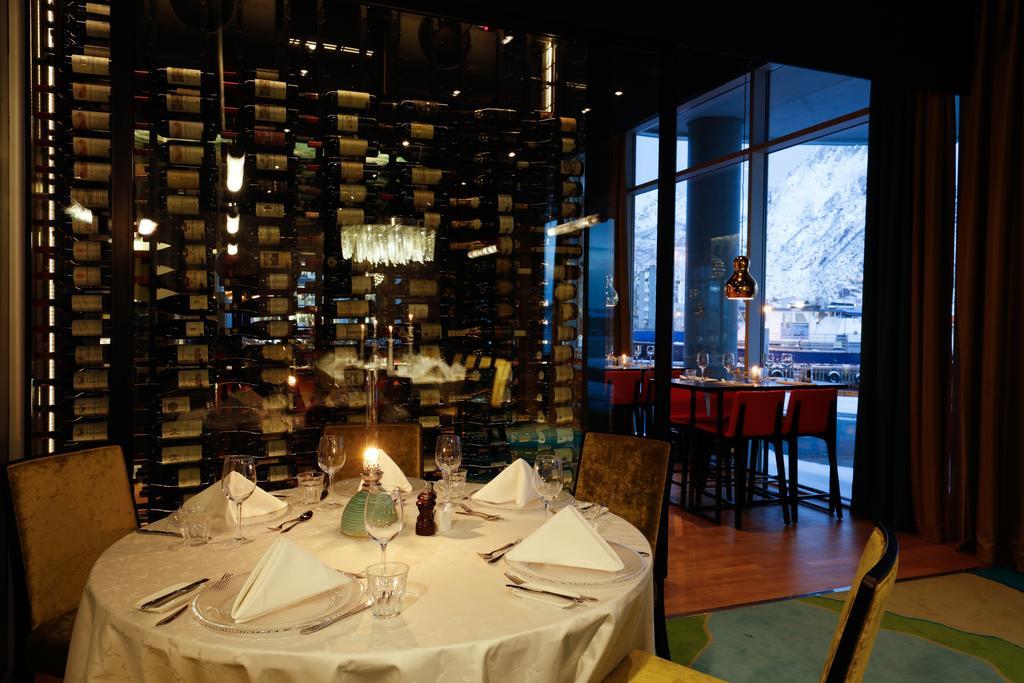 Thon Hotel Lofoten Свольвер Экстерьер фото