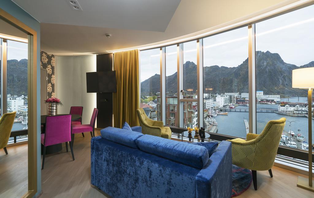 Thon Hotel Lofoten Свольвер Экстерьер фото