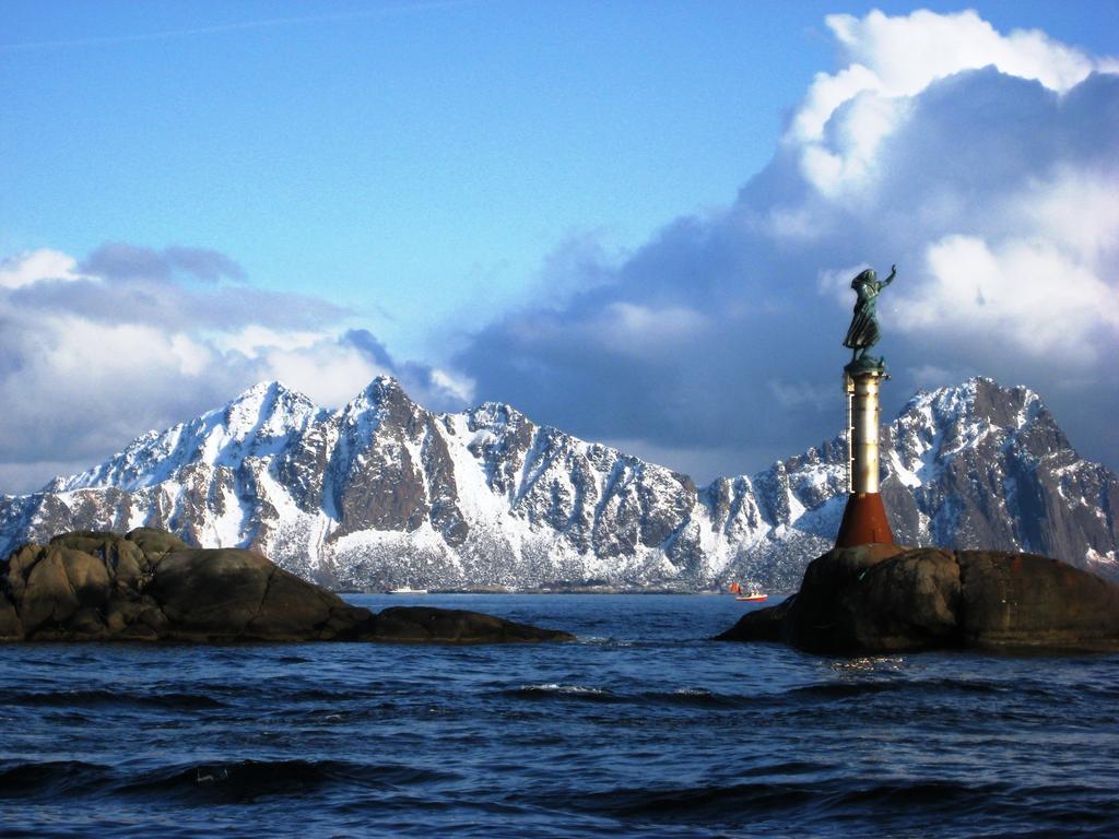 Thon Hotel Lofoten Свольвер Экстерьер фото